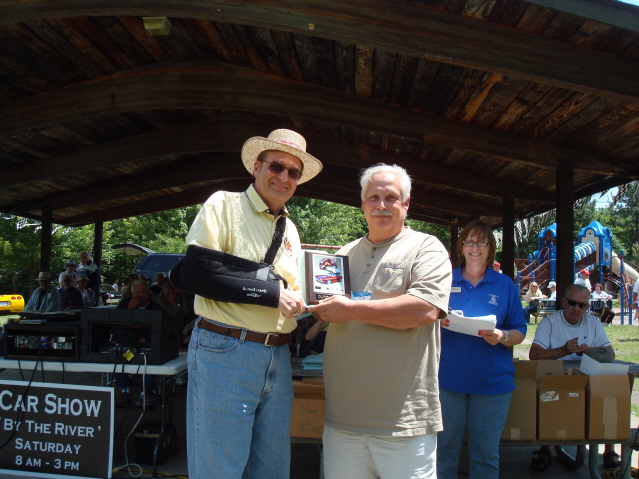 AH 6-25-11 Picnic 088.jpg